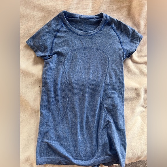 Lululemon swiftly Tee - Picture 1 of 3